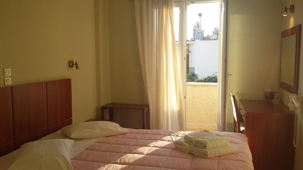 סאמוס Virginia Hotel מראה חיצוני תמונה