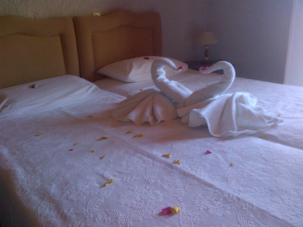 סאמוס Virginia Hotel מראה חיצוני תמונה